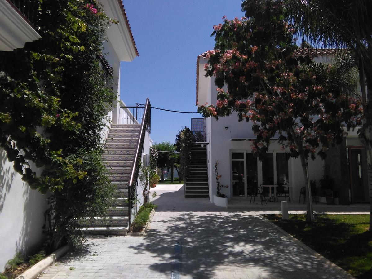 Hostal Las Cumbres Conil De La Frontera Dış mekan fotoğraf