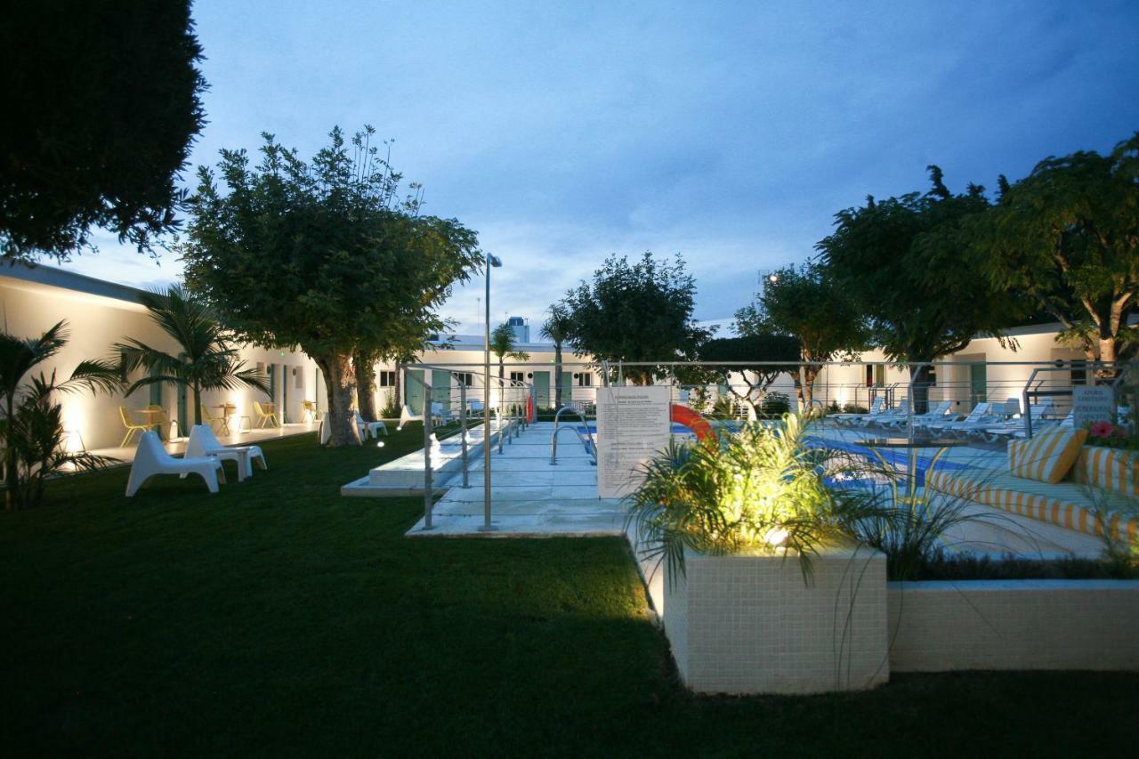 Hostal Las Cumbres Conil De La Frontera Dış mekan fotoğraf