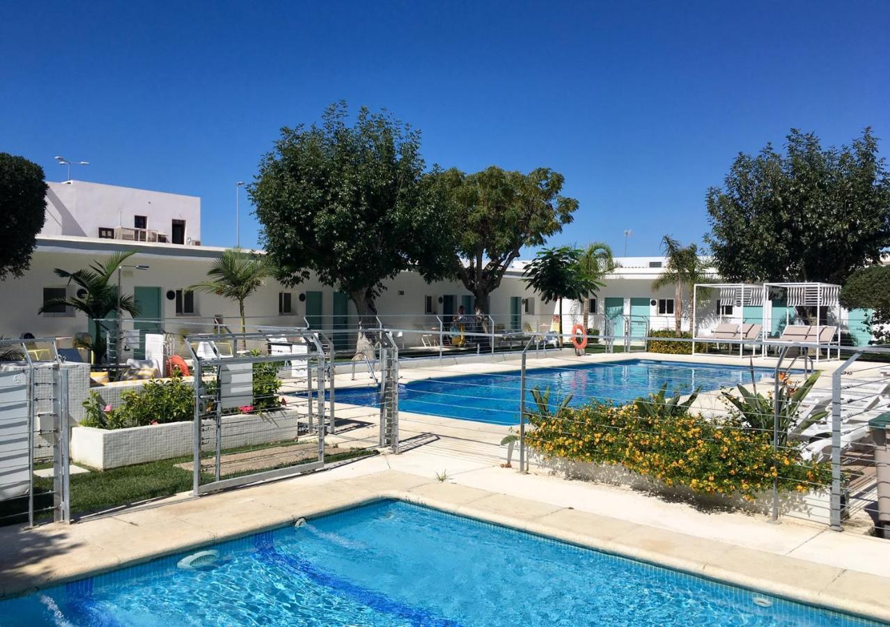 Hostal Las Cumbres Conil De La Frontera Dış mekan fotoğraf